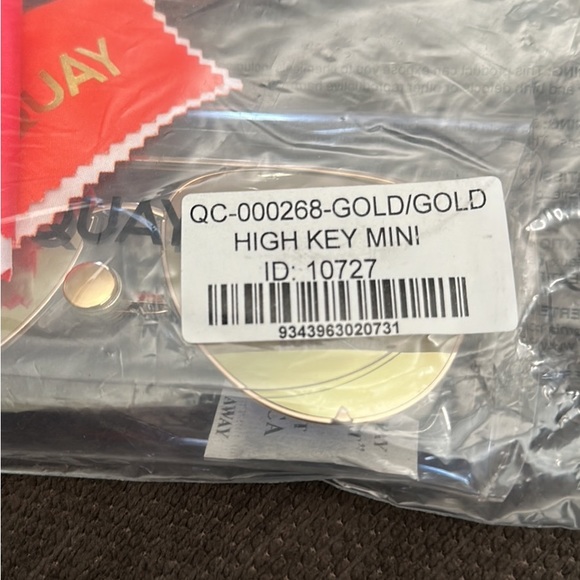 Quay High Mini Sunglasses - Picture 3 of 5